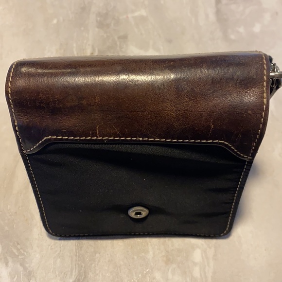 Dooney bourke wallet - Picture 3 of 6